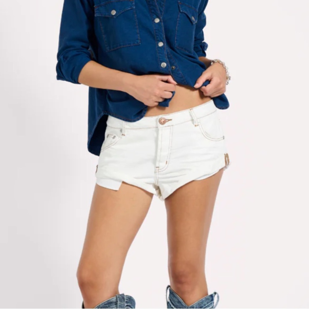 One Teaspoon Bandits Low Waist Denim Shorts - White Beauty